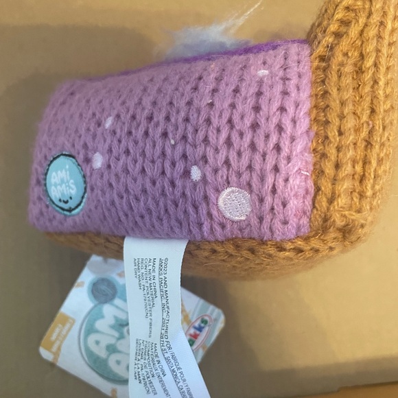 NEW AMI AMIS Crocheted Plush 4” Blubarry the pie from Wave 2 ,So cute! - Picture 3 of 4